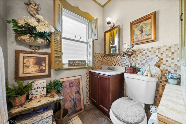 1265-1267 W 108th Street, Cleveland, OH 44102