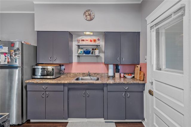 1265-1267 W 108th Street, Cleveland, OH 44102