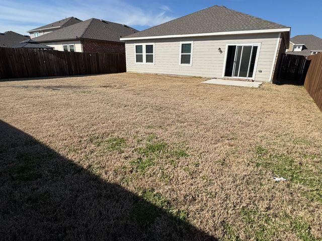 1517 Escondido Drive, Fort Worth, TX 76052