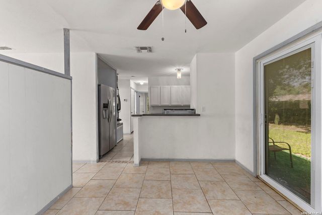 143 Surfrider St, San Antonio, TX 78242
