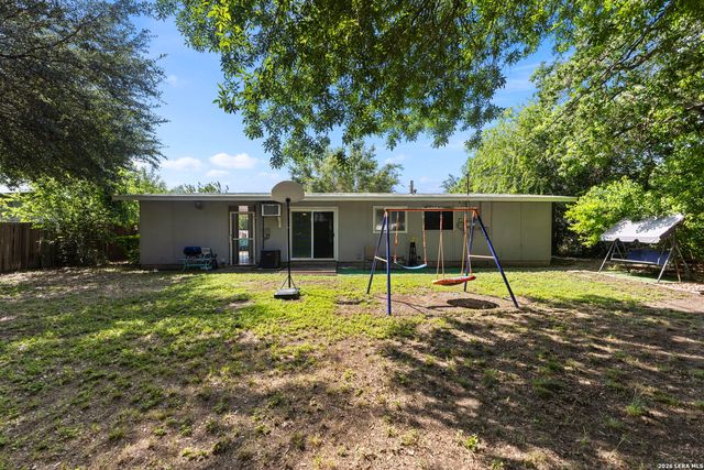 143 Surfrider St, San Antonio, TX 78242