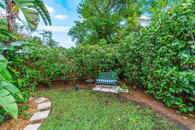 210 Debra Lane, Palm Beach, FL 33480