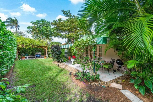 210 Debra Lane, Palm Beach, FL 33480