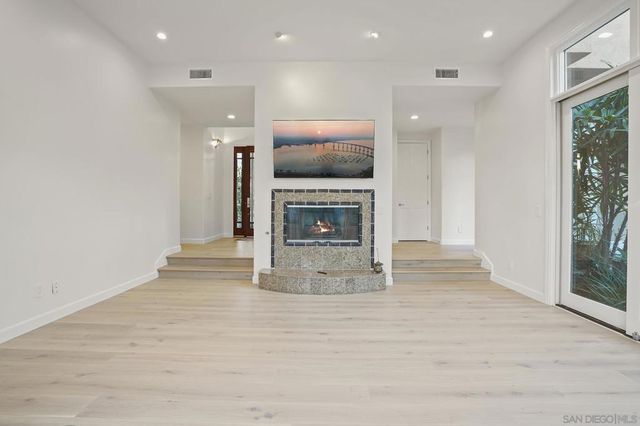 13601 Nogales Drive, Del Mar, CA 92014