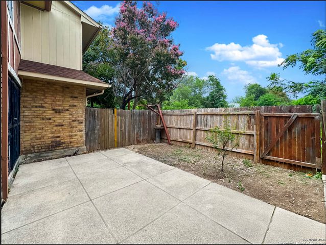4903 Arbor Ridge, San Antonio, TX 78228