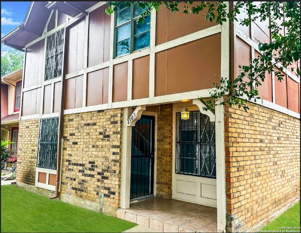 4903 Arbor Ridge, San Antonio, TX 78228