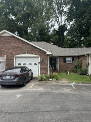 145 Eastdale Ln, Dickson, TN 37055