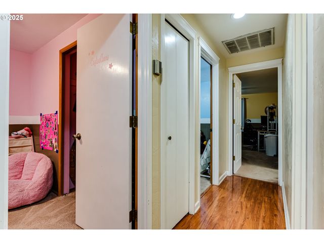 115 SAXON Pl, Junction City, OR 97448