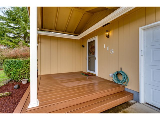 115 SAXON Pl, Junction City, OR 97448