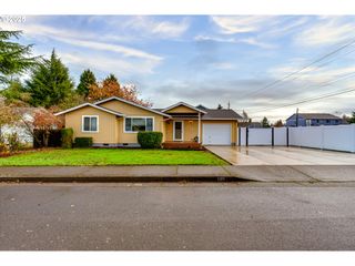 115 SAXON Pl, Junction City, OR 97448