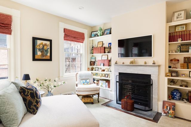 2 Haven St, Boston, MA 02118