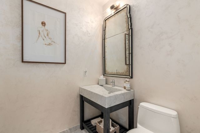 1 Franklin St 4602, Boston, MA 02110