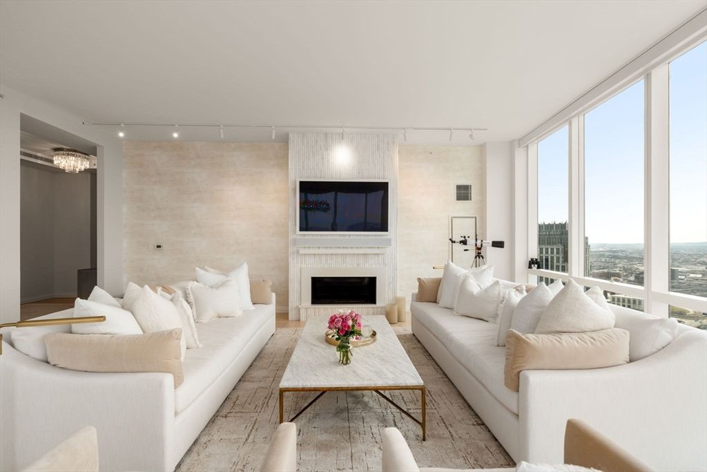 1 Franklin St 4602, Boston, MA 02110