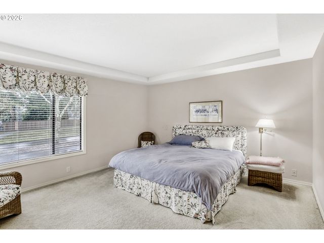 7325 Sw LAKESIDE Dr, Wilsonville, OR 97070