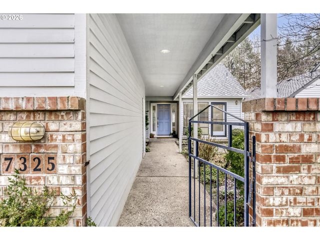 7325 Sw LAKESIDE Dr, Wilsonville, OR 97070