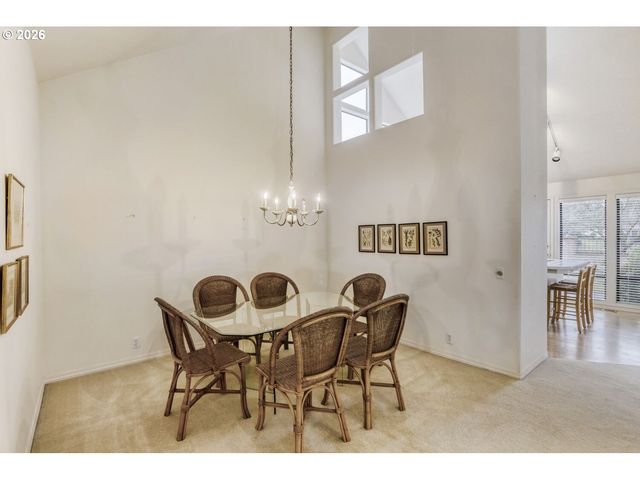 7325 Sw LAKESIDE Dr, Wilsonville, OR 97070