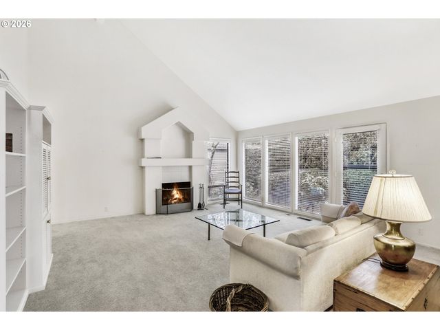 7325 Sw LAKESIDE Dr, Wilsonville, OR 97070