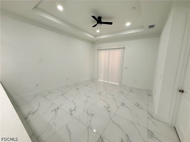 1253 Columbus BLVD, Fort Myers, FL 33913