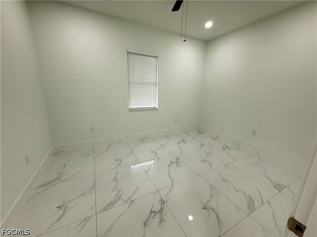 1253 Columbus BLVD, Fort Myers, FL 33913