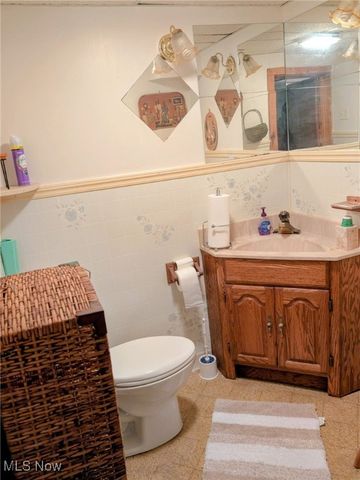 1026 Seward Avenue, Akron, OH 44320