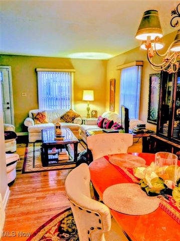 1026 Seward Avenue, Akron, OH 44320