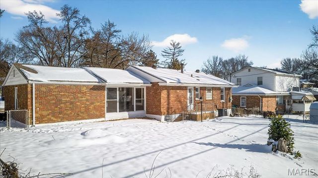 1150 Bosworth Drive, St Louis, MO 63137