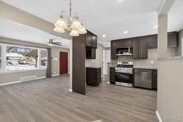 1150 Bosworth Drive, St Louis, MO 63137