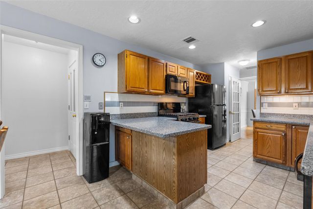 1102 Juniper Canyon Lane, Houston, TX 77062