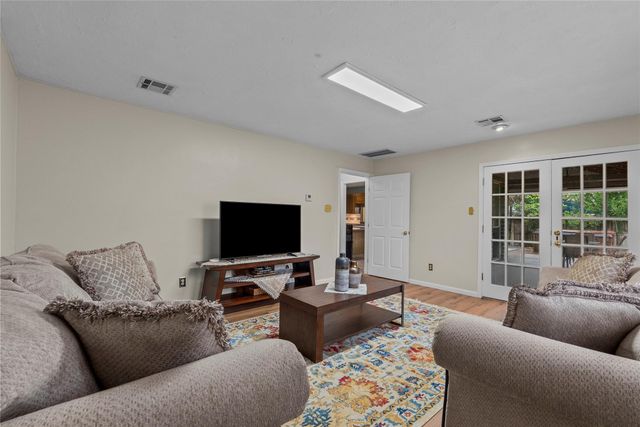 1102 Juniper Canyon Lane, Houston, TX 77062