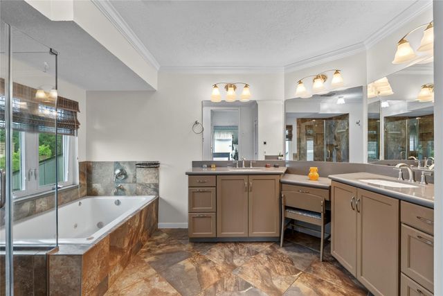 1102 Juniper Canyon Lane, Houston, TX 77062
