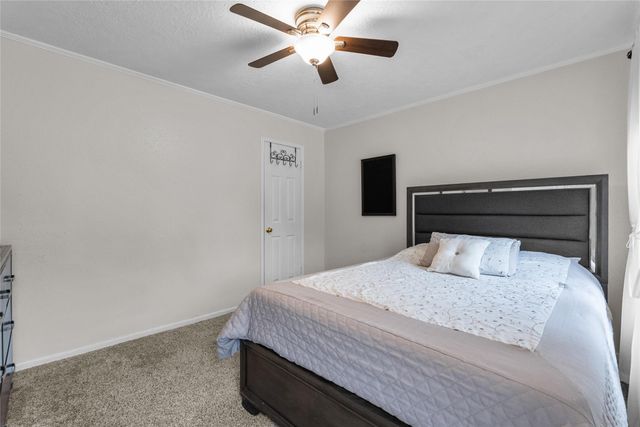 1102 Juniper Canyon Lane, Houston, TX 77062