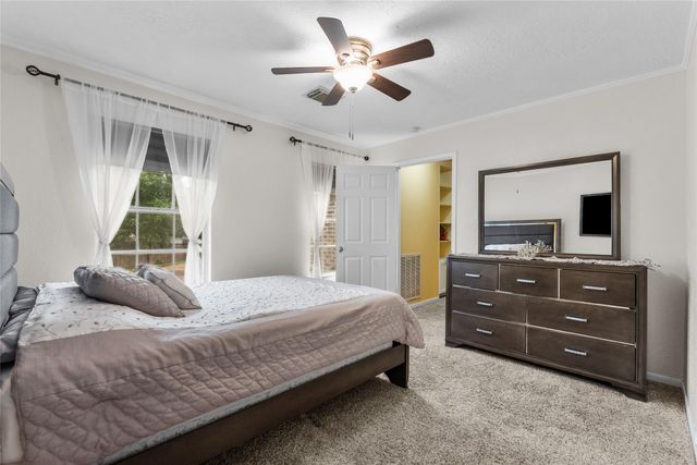 1102 Juniper Canyon Lane, Houston, TX 77062