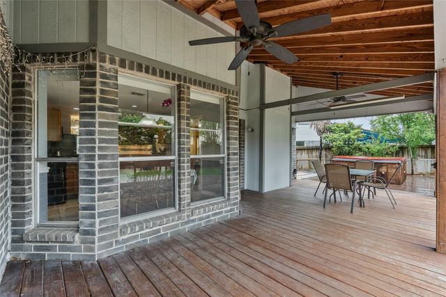 1102 Juniper Canyon Lane, Houston, TX 77062