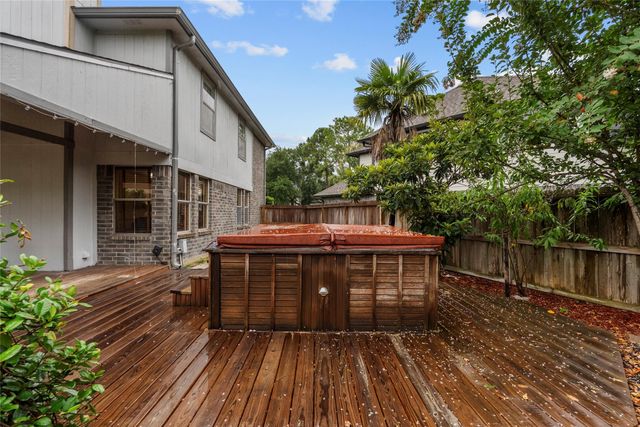 1102 Juniper Canyon Lane, Houston, TX 77062