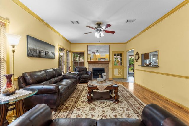 1102 Juniper Canyon Lane, Houston, TX 77062