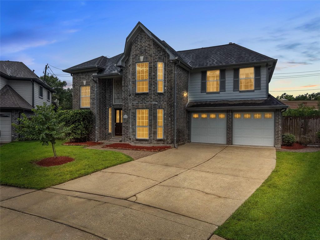 1102 Juniper Canyon Lane, Houston, TX 77062