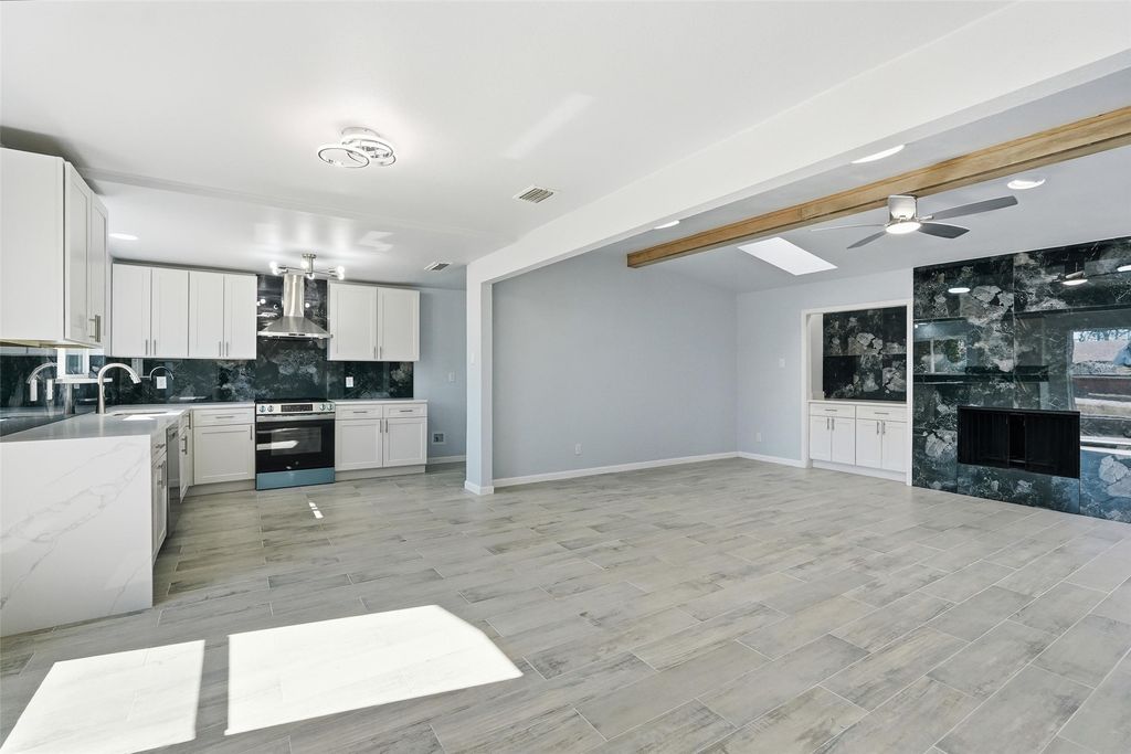 1813 Crockett Street, Garland, TX 75042