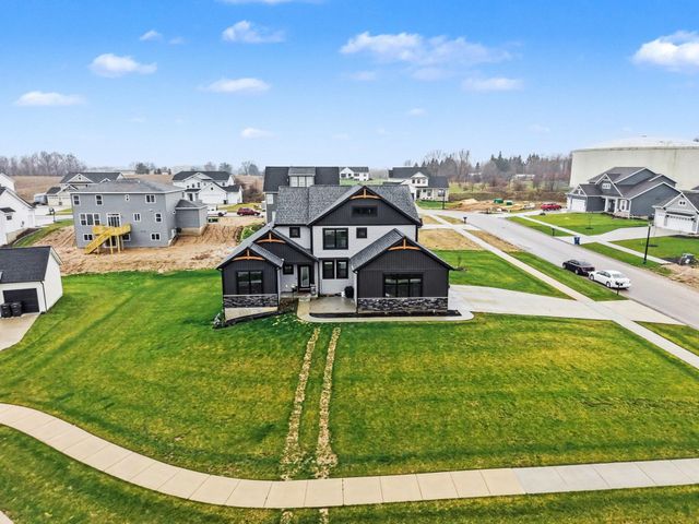 3338 Eagle Peak Drive, Georgetown Twp, MI 49428