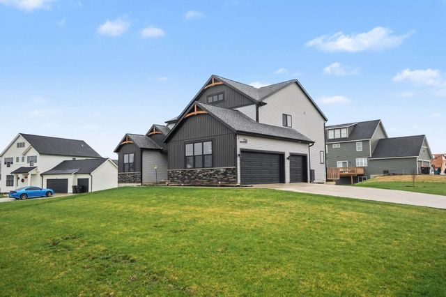 3338 Eagle Peak Drive, Georgetown Twp, MI 49428