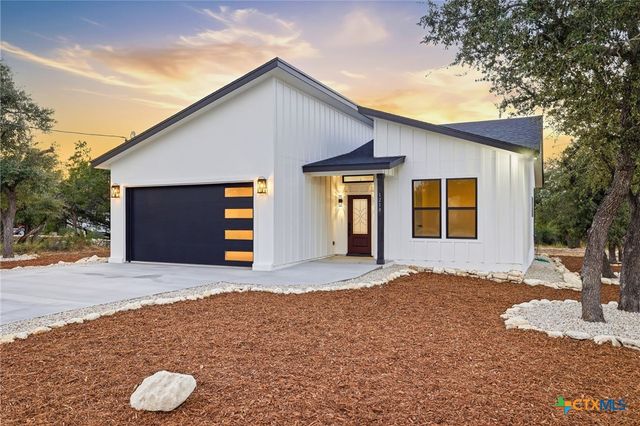 1210 Fernwood Road, Fischer, TX 78623