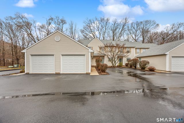 3409 Whitney Avenue 23, Hamden, CT 06518