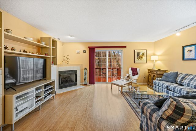 3409 Whitney Avenue 23, Hamden, CT 06518