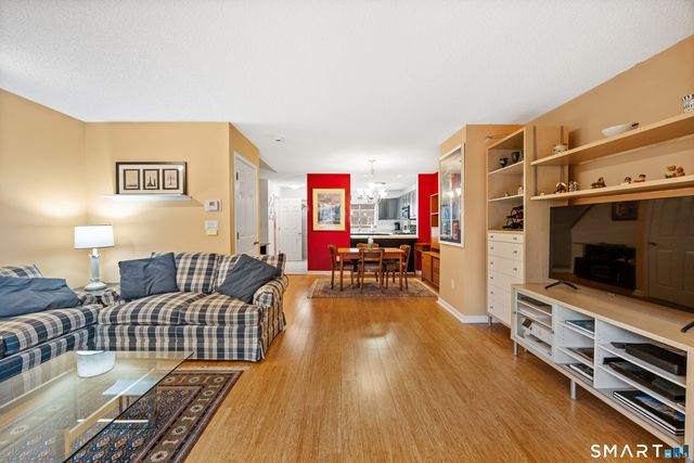 3409 Whitney Avenue 23, Hamden, CT 06518