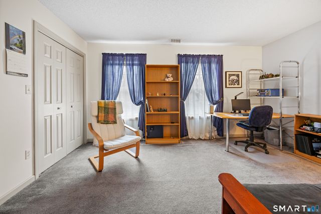 3409 Whitney Avenue 23, Hamden, CT 06518