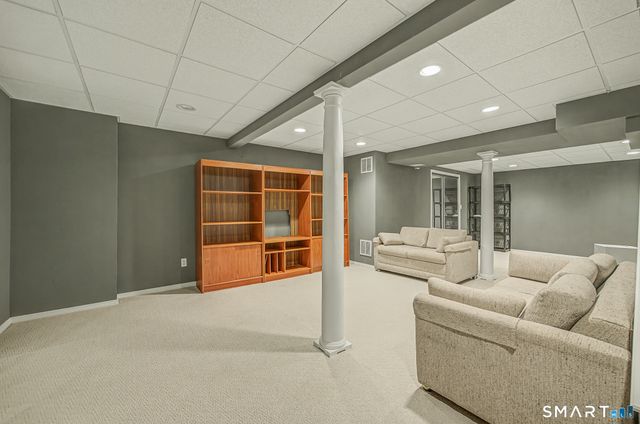 3409 Whitney Avenue 23, Hamden, CT 06518