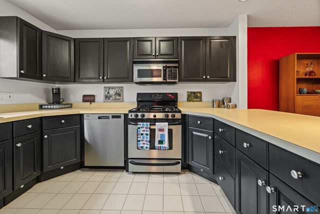 3409 Whitney Avenue 23, Hamden, CT 06518