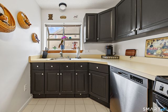 3409 Whitney Avenue 23, Hamden, CT 06518