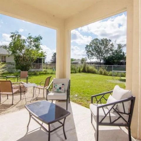 738 SW Dalton Circle, Port St Lucie, FL 34953