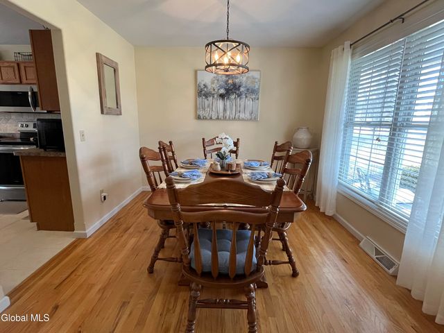 190 Droms Road, Glenville, NY 12302