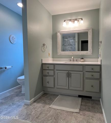 190 Droms Road, Glenville, NY 12302